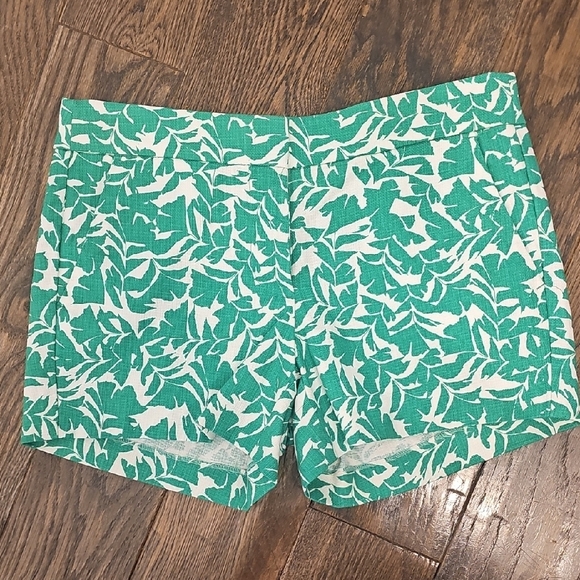 J. Crew Green Leaf Print High Waist Shorts - Picture 1 of 2